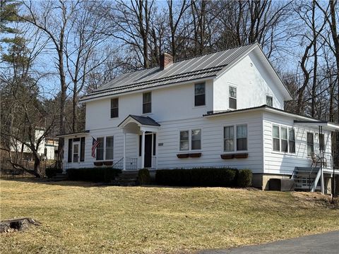Multifamily For Sale - 937 E State Street<br/> Ithaca City, NY 14850