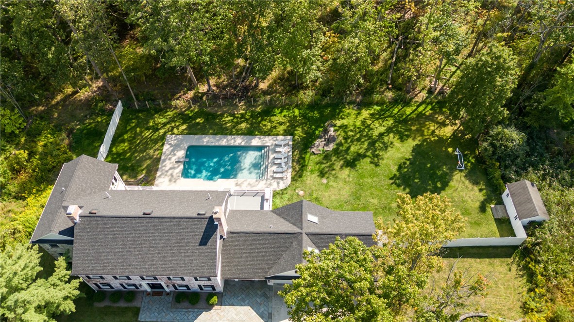 7 Whispering Pines Drive