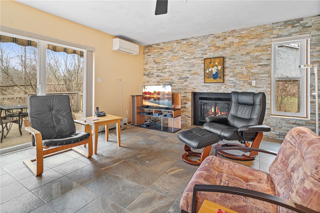 130 E King Road, Ithaca, New York image 18