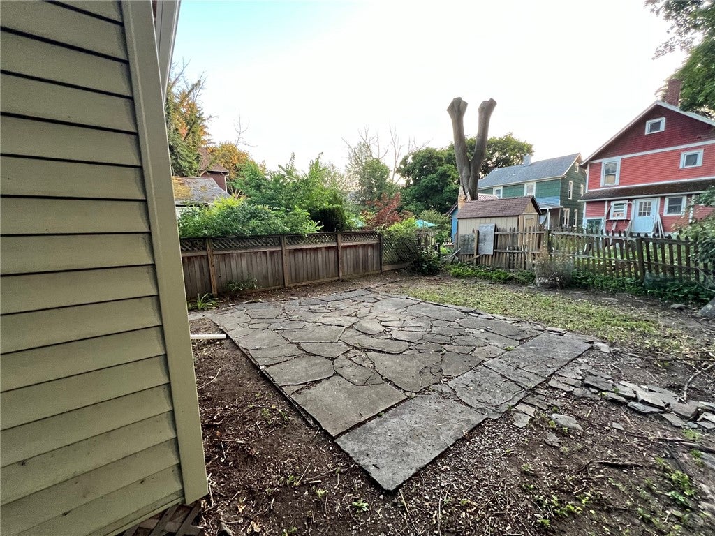 320 N Geneva Street