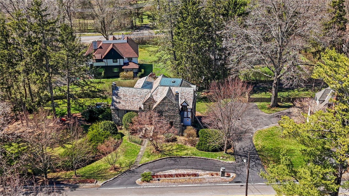 416 Hanshaw Road