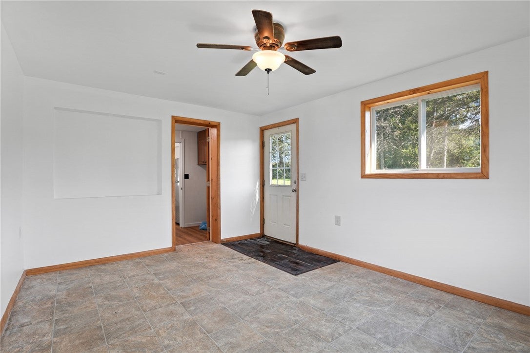11 Eden Drive