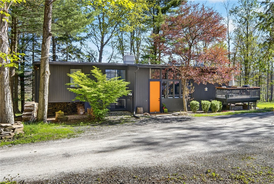 1605-1607 Ellis Hollow Road