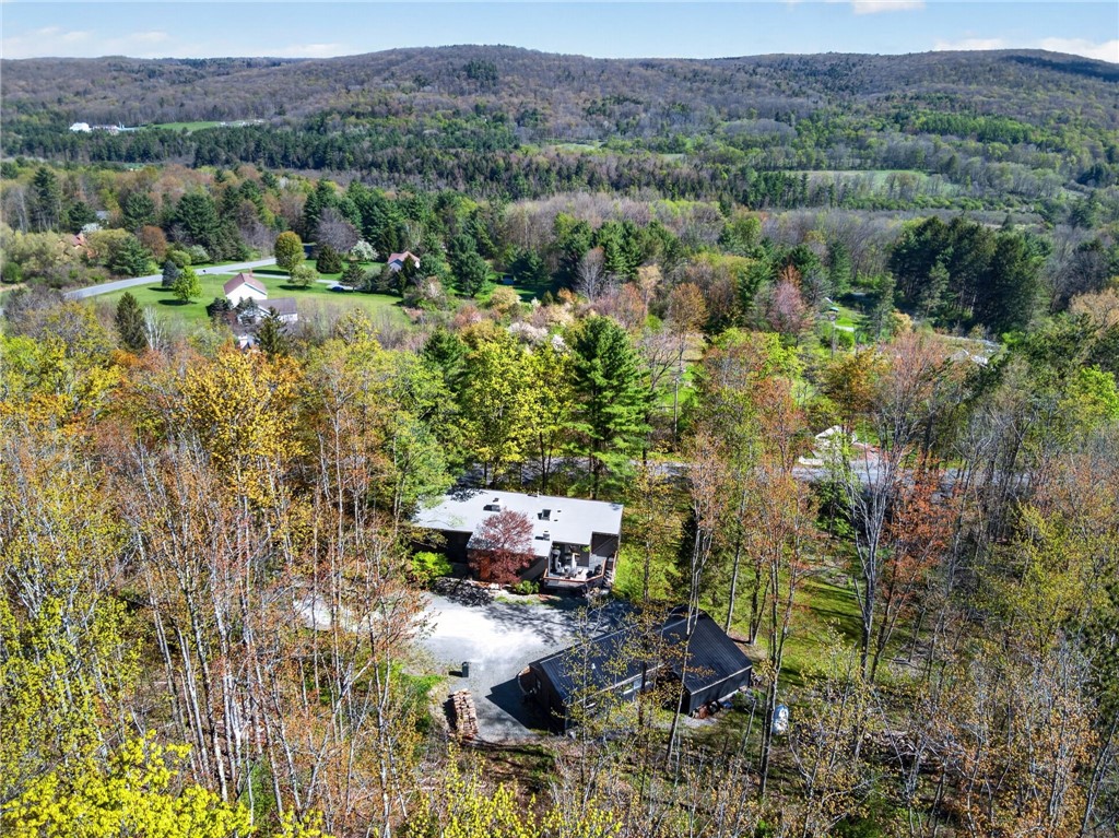 1605-1607 Ellis Hollow Road