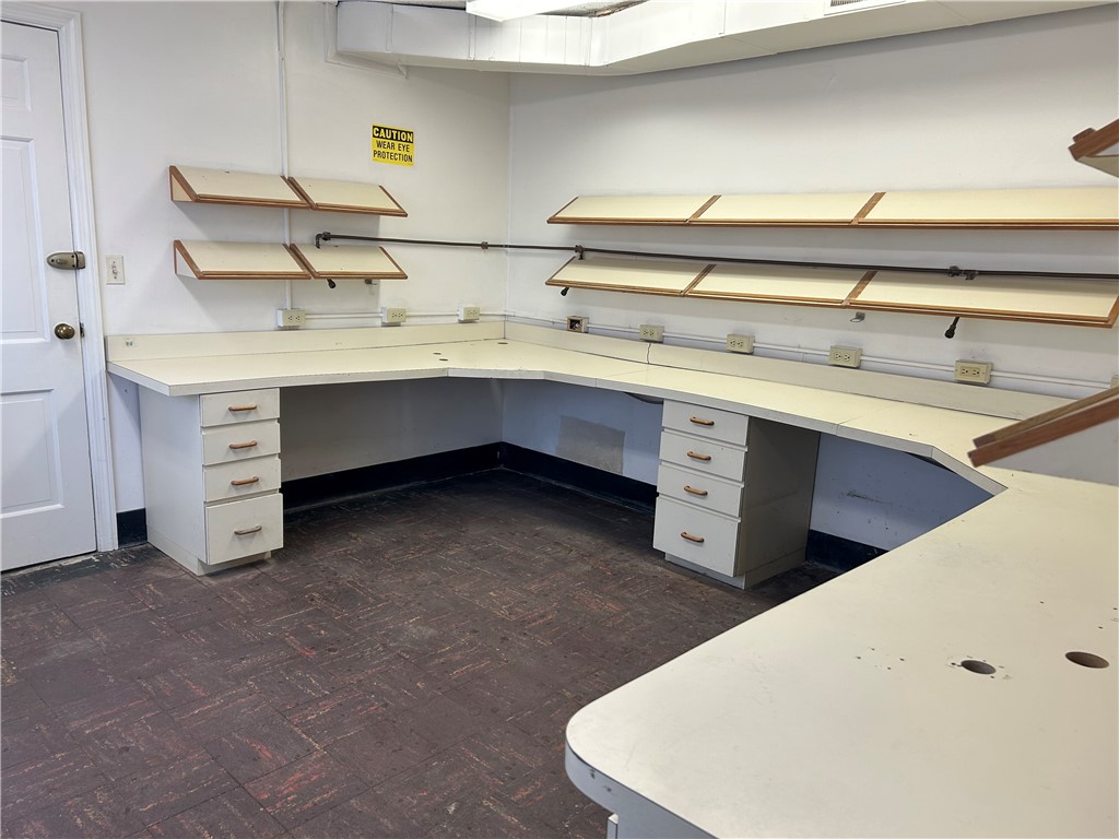 418 East State Street