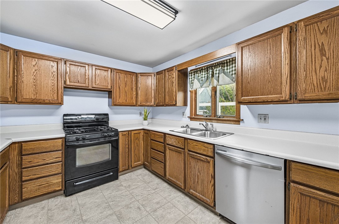 21 Lewis Street, Dryden, New York image 8