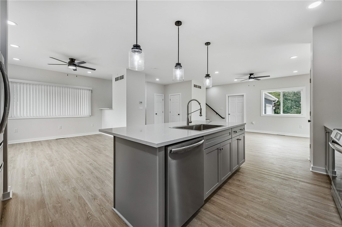 Enfield, New York 14850, United States, 3 Bedrooms Bedrooms, ,3 BathroomsBathrooms,Residential,Active,161484