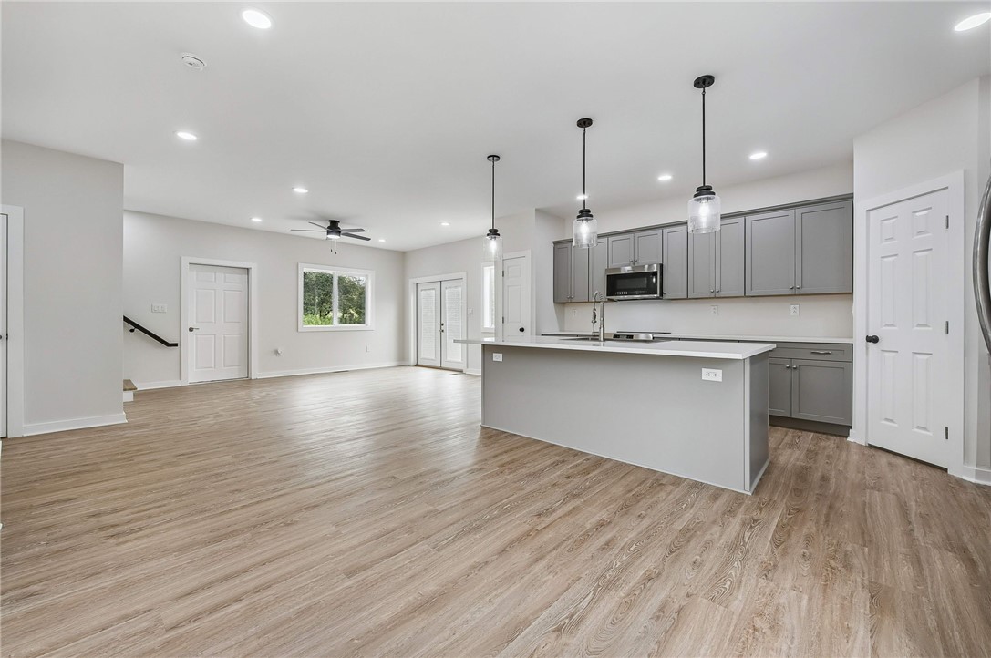 Enfield, New York 14850, United States, 3 Bedrooms Bedrooms, ,3 BathroomsBathrooms,Residential,Active,161484