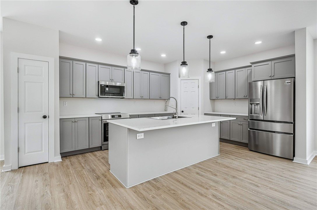 Enfield, New York 14850, United States, 3 Bedrooms Bedrooms, ,3 BathroomsBathrooms,Residential,Active,161484