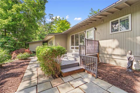Photo for 733 E Shore Drive
