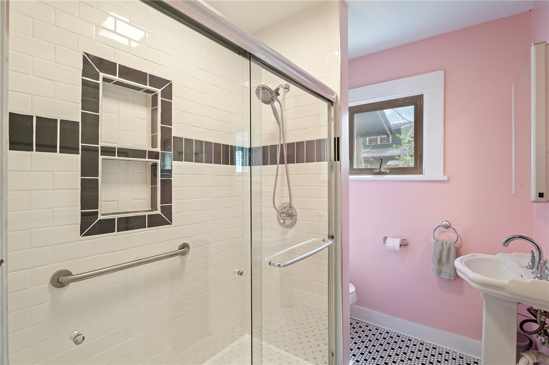 409 S Albany Street, Ithaca, New York image 16