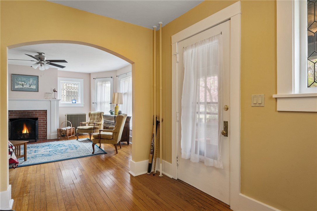 409 S Albany Street, Ithaca, New York image 5