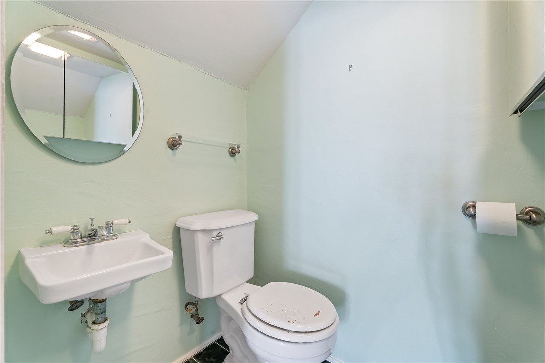 409 S Albany Street, Ithaca, New York image 22