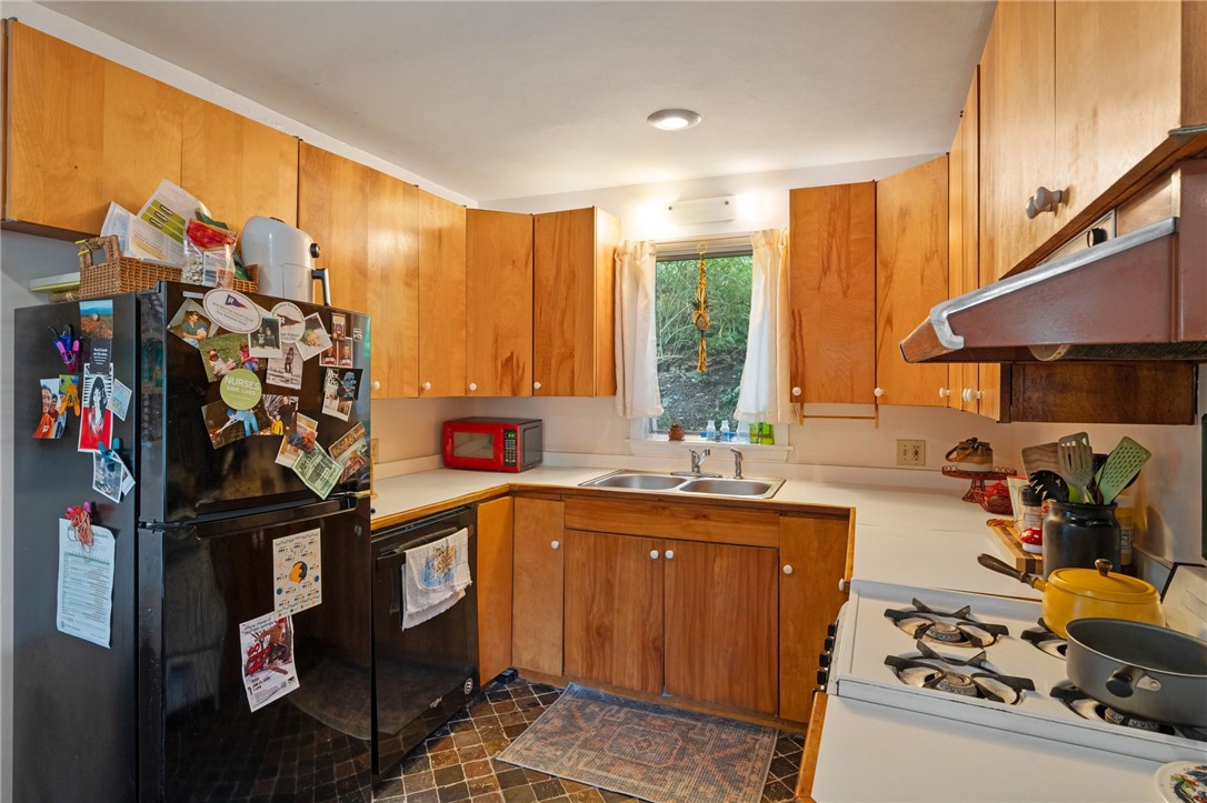 210/212 Forest Home Drive, Ithaca, New York image 38