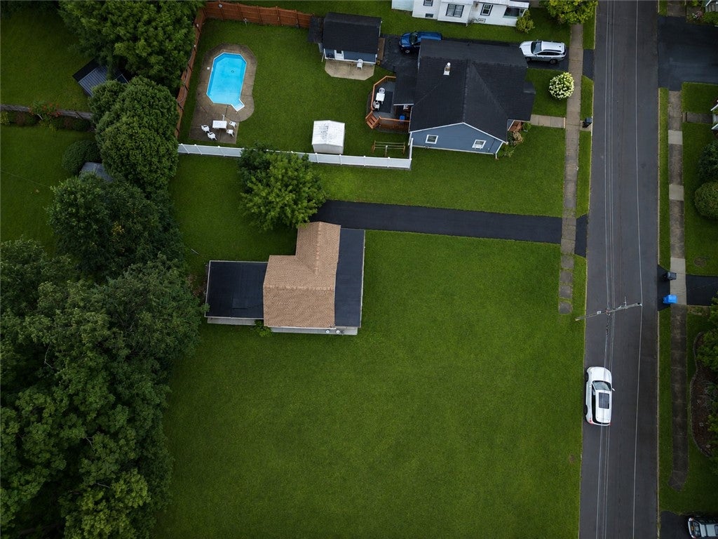 5 Woodland Avenue