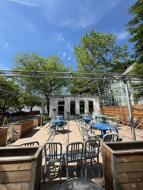 202 E Falls Street