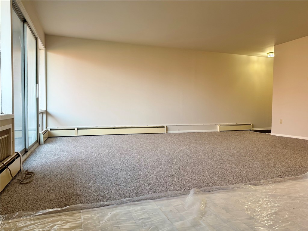 2250 N Triphammer F6