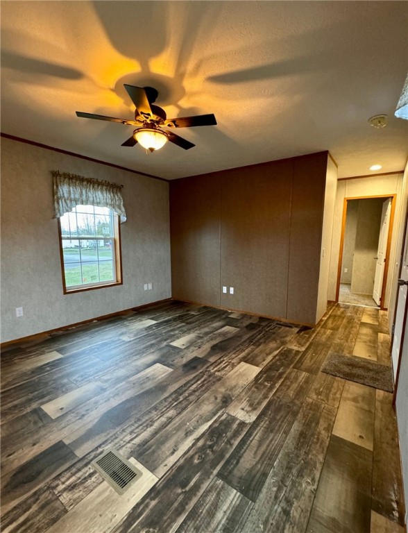 Dryden, New York 14850, United States, 2 Bedrooms Bedrooms, ,2 BathroomsBathrooms,Residential,Active,61237