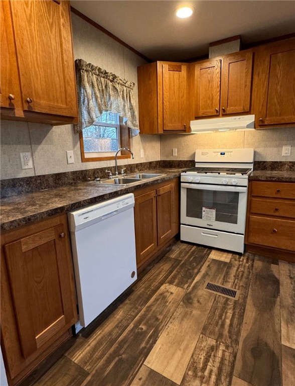 Dryden, New York 14850, United States, 2 Bedrooms Bedrooms, ,2 BathroomsBathrooms,Residential,Active,61237