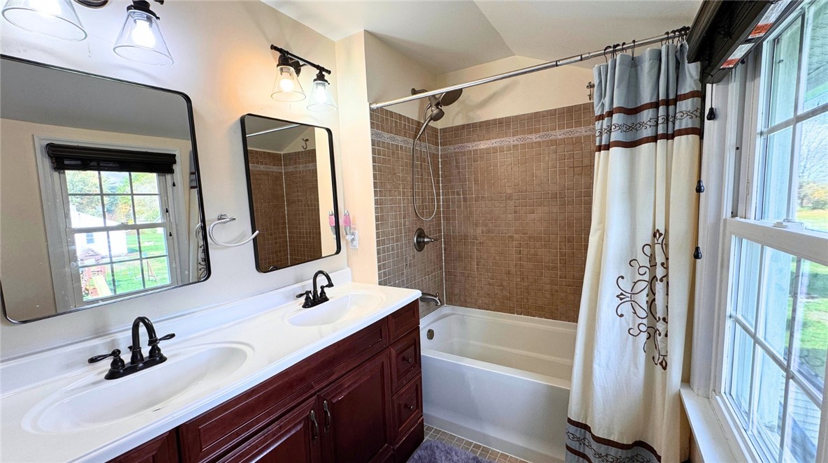 Montour, New York 14869, United States, 3 Bedrooms Bedrooms, ,2 BathroomsBathrooms,Residential,Pending,235764