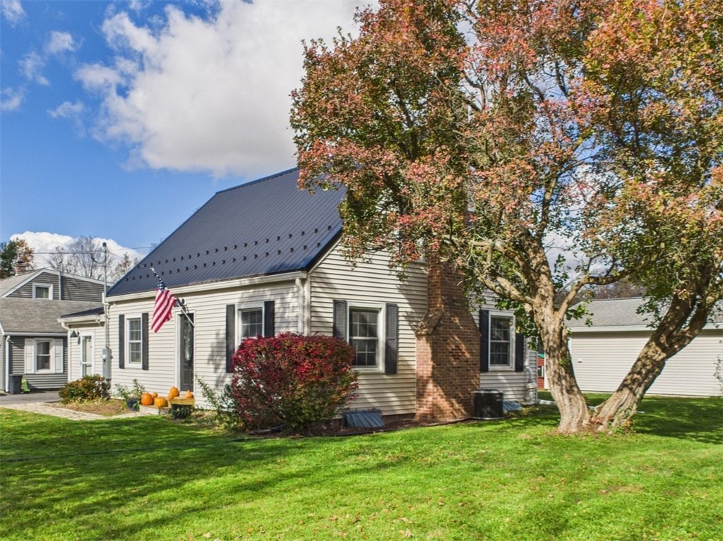 Montour, New York 14869, United States, 3 Bedrooms Bedrooms, ,2 BathroomsBathrooms,Residential,Pending,235764