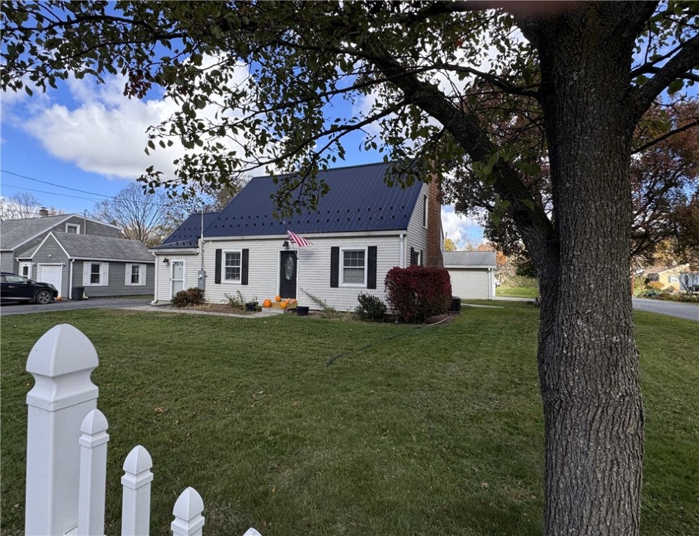 Montour, New York 14869, United States, 3 Bedrooms Bedrooms, ,2 BathroomsBathrooms,Residential,Pending,235764