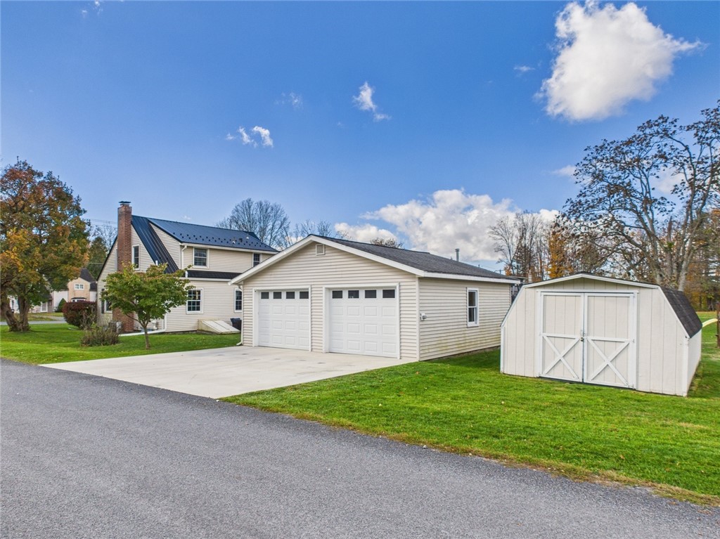 Montour, New York 14869, United States, 3 Bedrooms Bedrooms, ,2 BathroomsBathrooms,Residential,Pending,235764