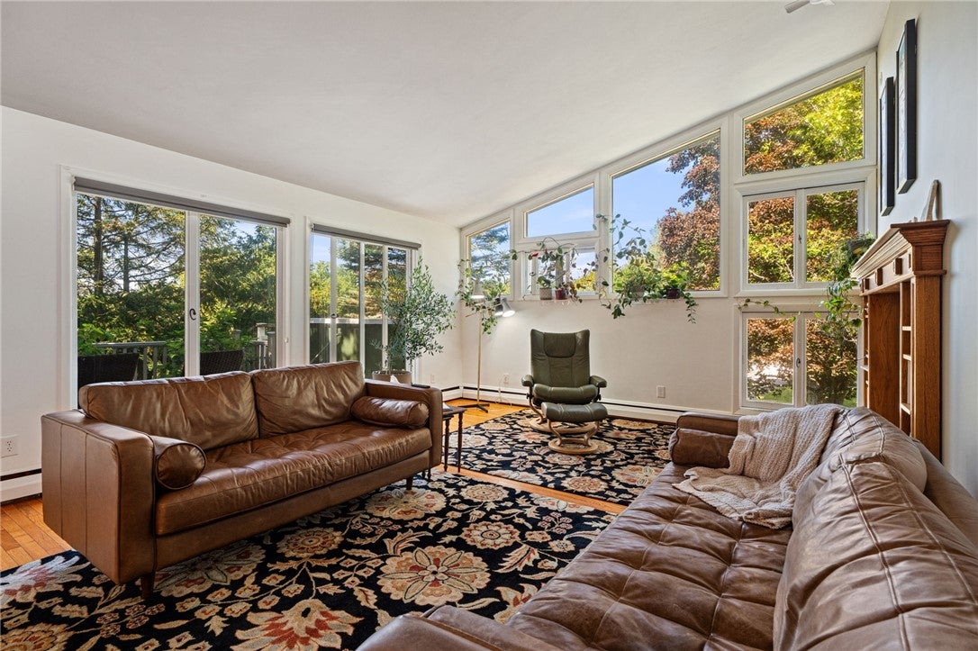 37 Woodcrest Avenue
