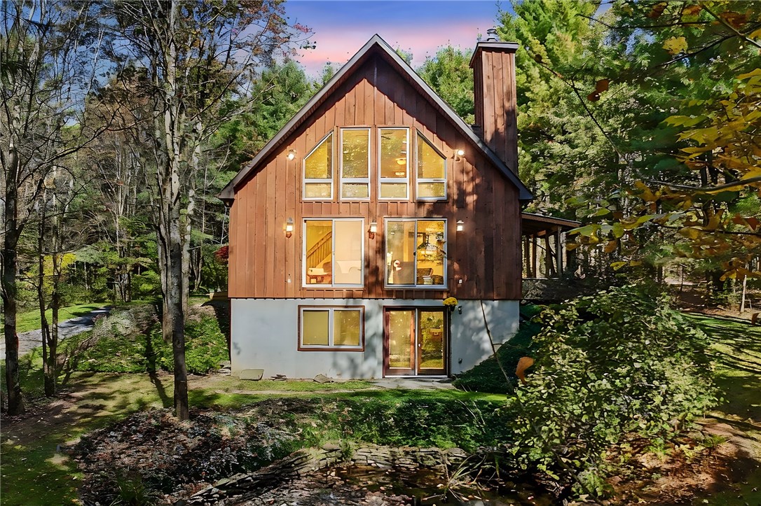 337 Rockefeller Road