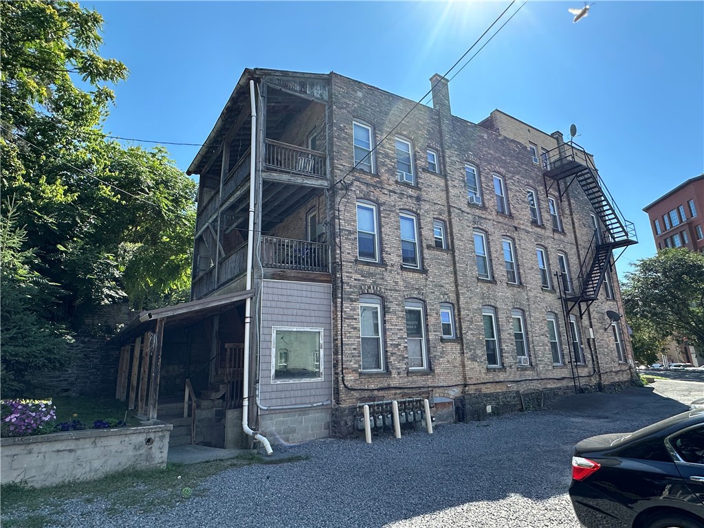 316-318 E East Seneca St 10