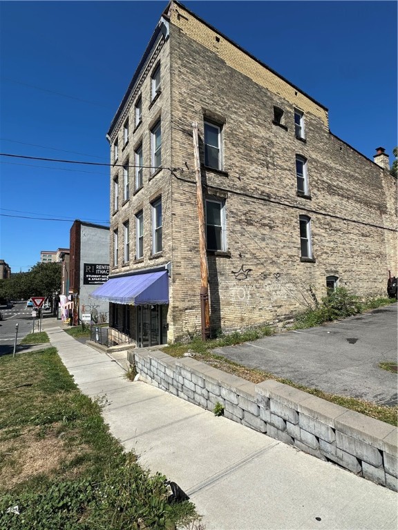 316-318 E East Seneca St 10