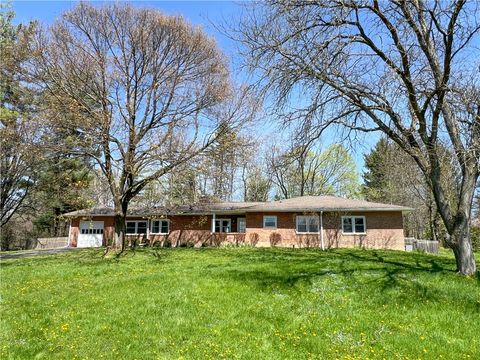 711 The Parkway Pkwy, Ithaca, NY 14850 - MLS#: R1528829