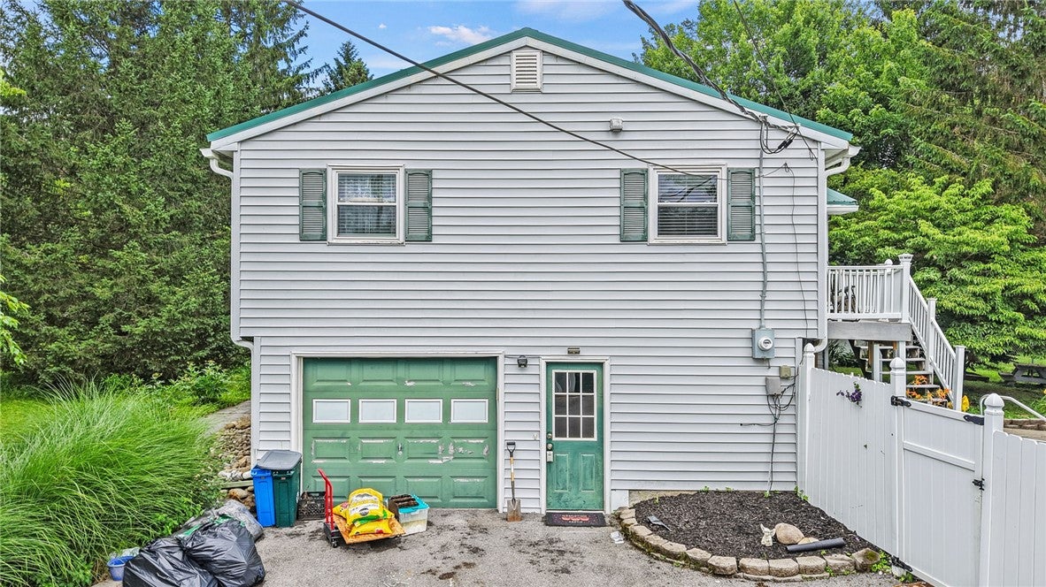 35 Deerfield Lane
