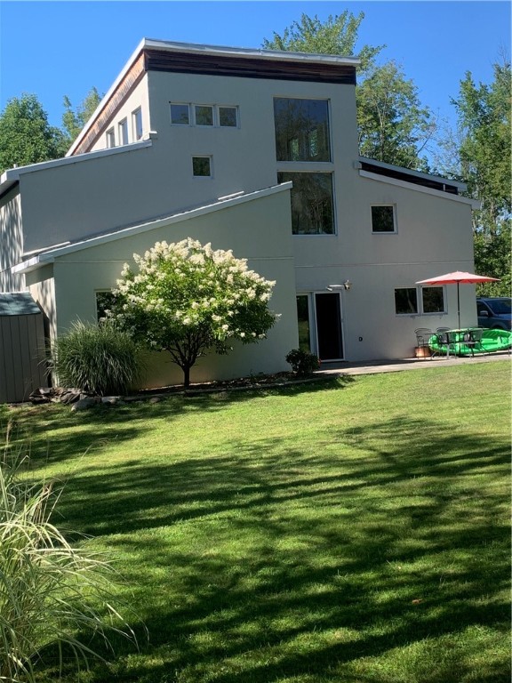 133 E King Road