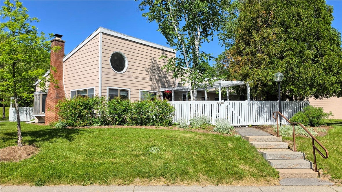 231 Strawberry Hill Circle 2