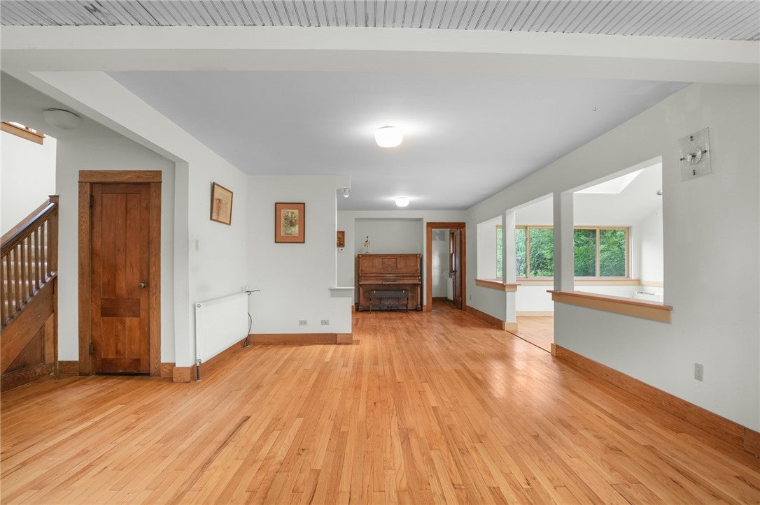 203 Pine Tree Road