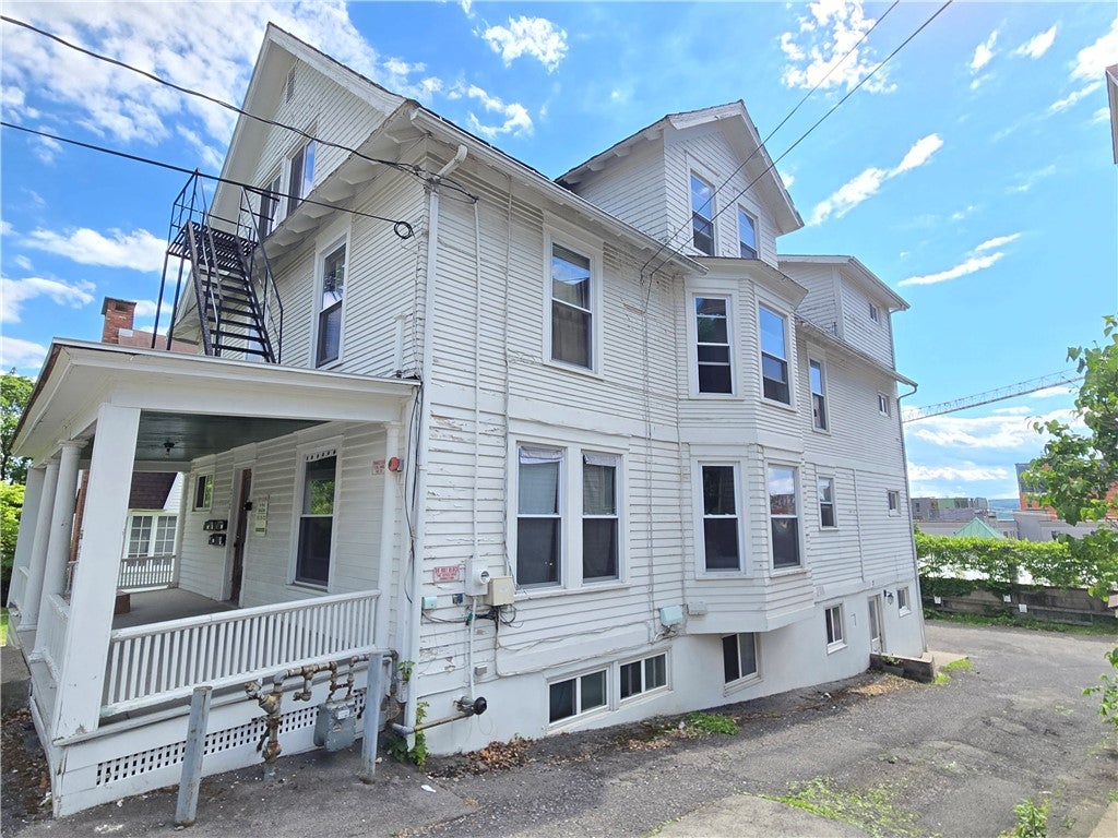 218 Delaware Avenue
