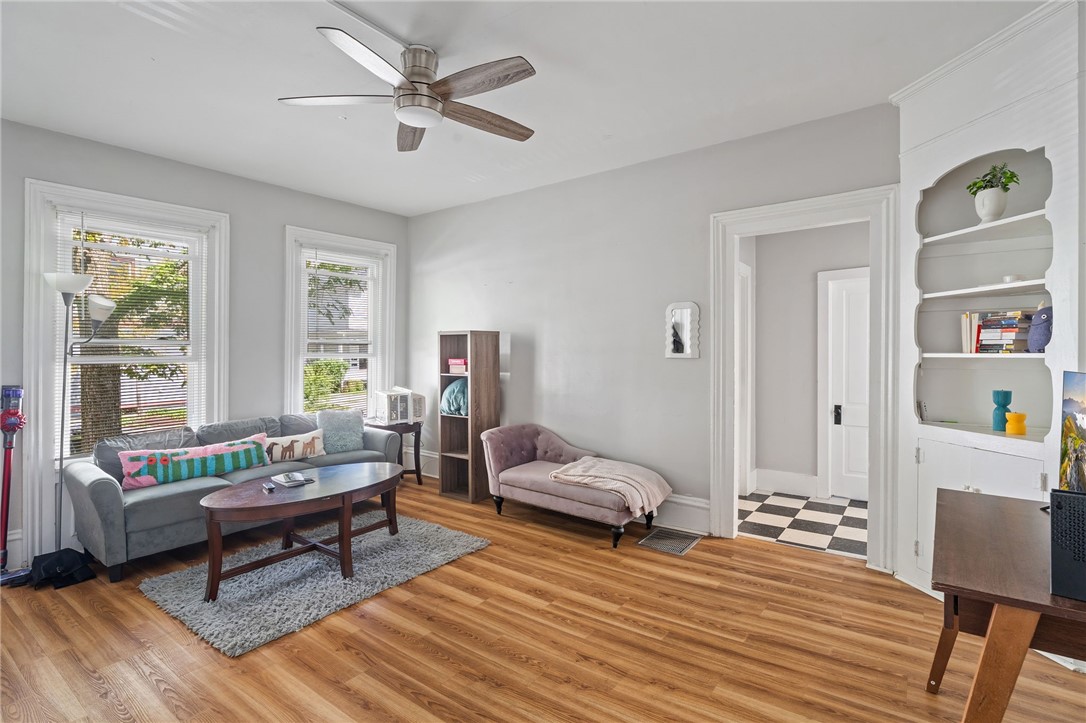 445 N Tioga Street