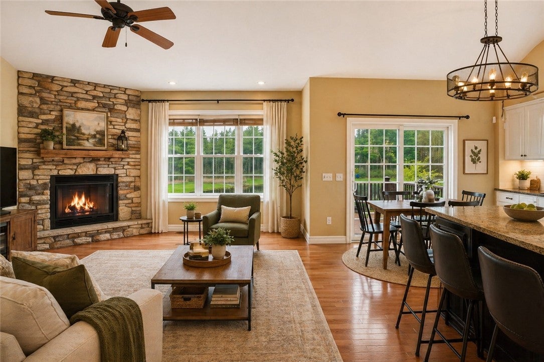 13 Woodland Way