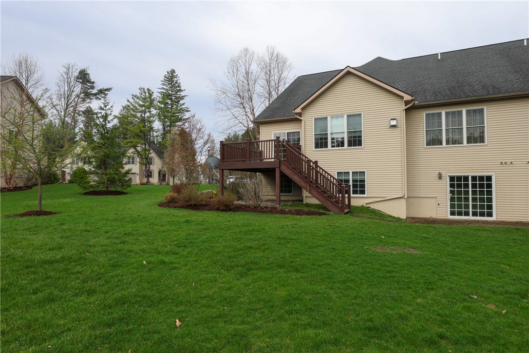 13 Woodland Way