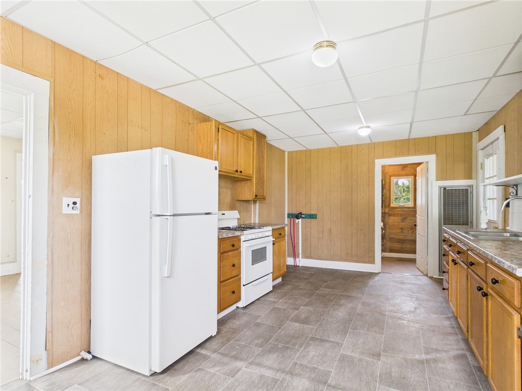 2111 State Route 414