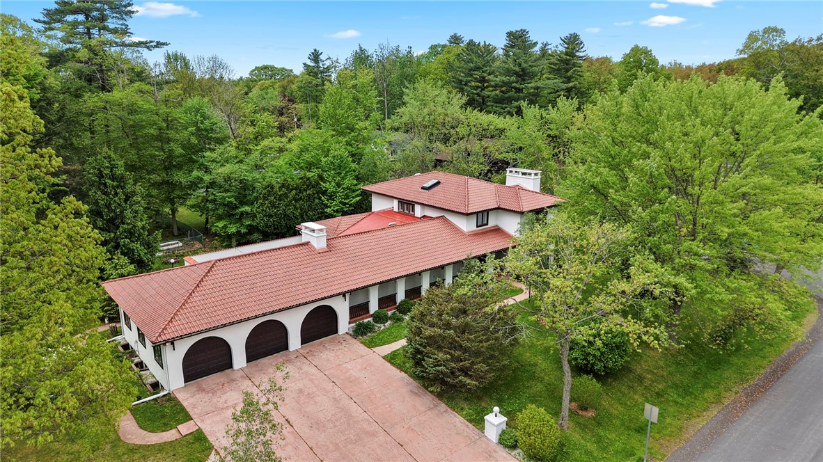 120 Briarwood Drive, Ithaca, New York image 2