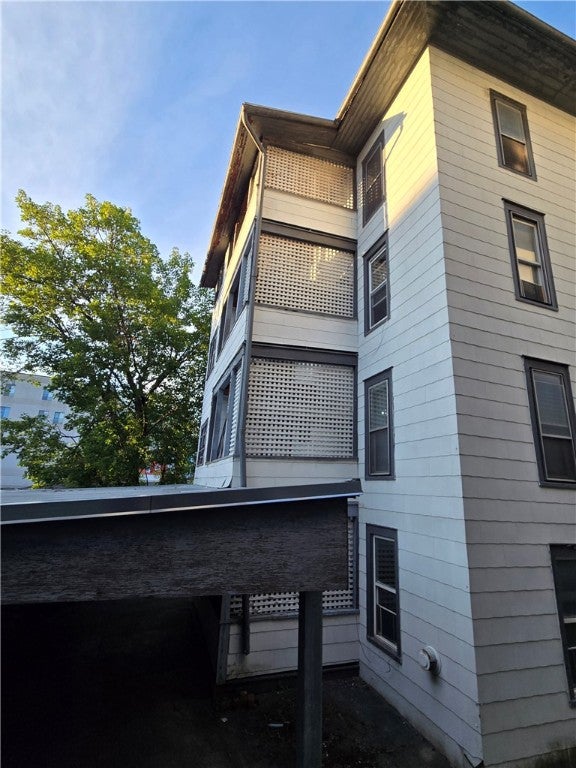 212 Linden Avenue