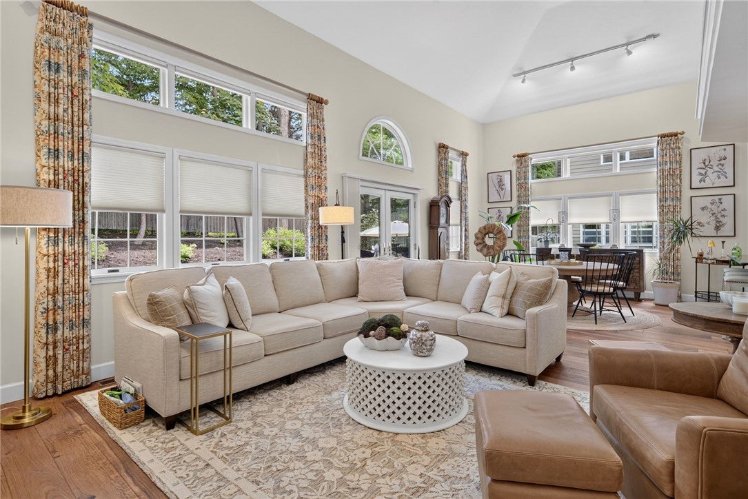 5 Belwood Lane