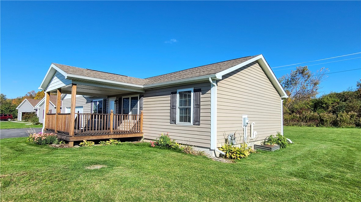 151 Woodsedge Drive, Lansing, New York image 3