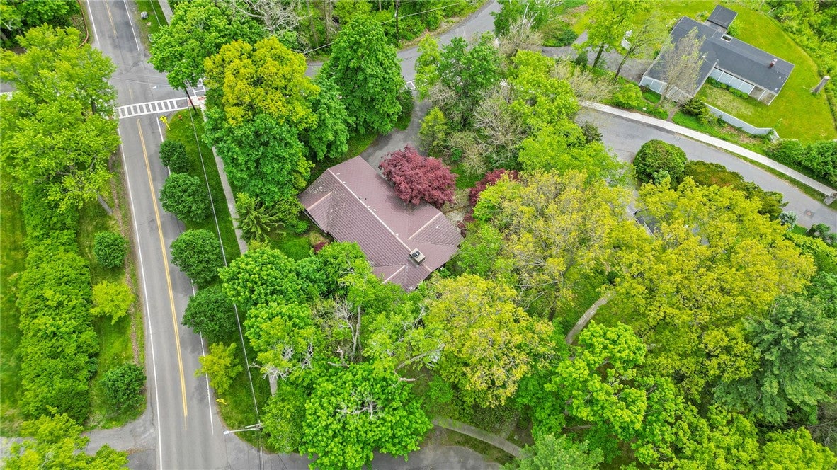 102 Corson Place