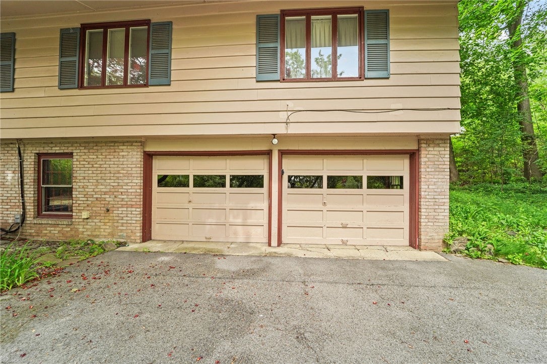 102 Corson Place