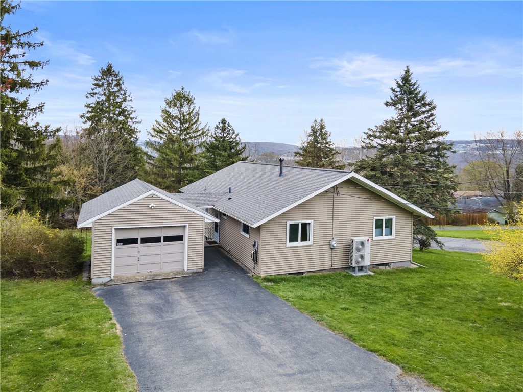 303 Richard Place, Ithaca, New York image 1
