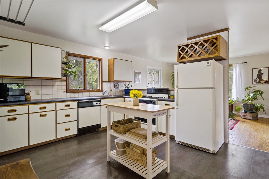 303 Richard Place, Ithaca, New York image 8