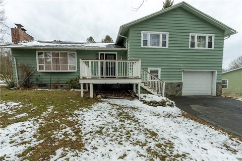 Homes For Sale - 18 Highland Crescent<br/> Tompkins County, Dryden, NY 13053